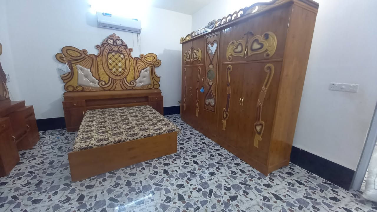 غرفة خشاب للبيع مستعمل شي قليل
للستفسار الاتصال على الرقم التالي ***********
