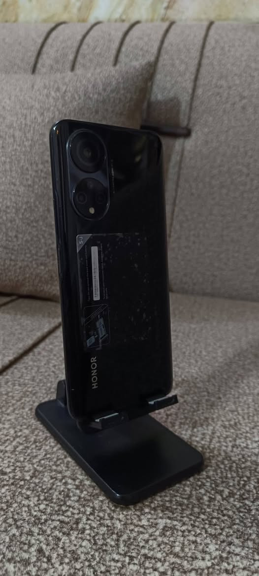 HONOR X7
جهاز هونر X7
ذاكره 128
بطاريته 5000
معالج سناب دراغون 680
نظافته 95% 
بدون ملحقات 
( السعر 100 قفل ) التواصل خاص
 او واتساب ***********
