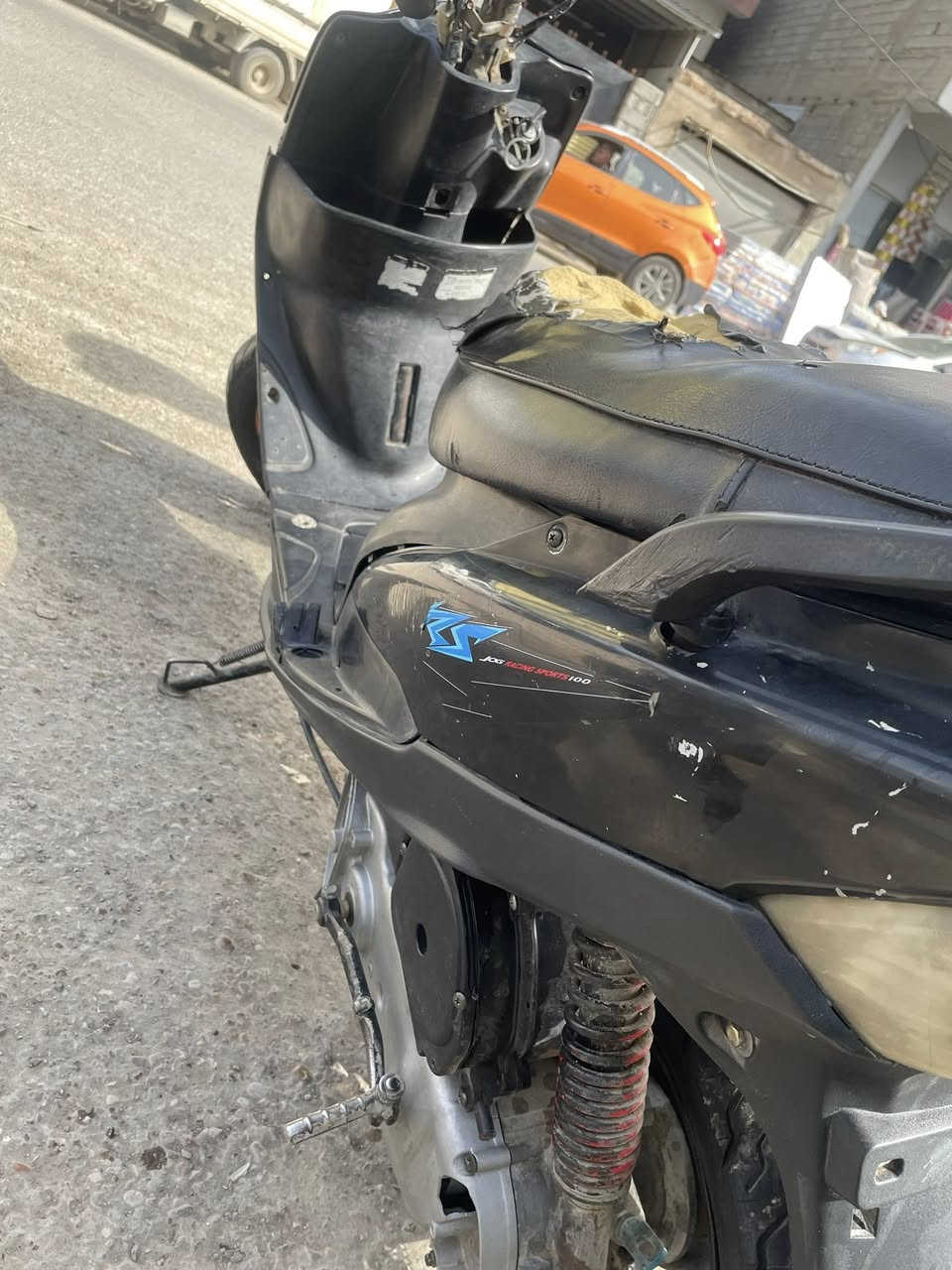 السلام عليكم شباب دراجه ماكس للبيع شلعه ومعدل مكينه 49الدراجه بس يرادله ترتيب السعر 350بي مجال للشراي الرقم ***********
