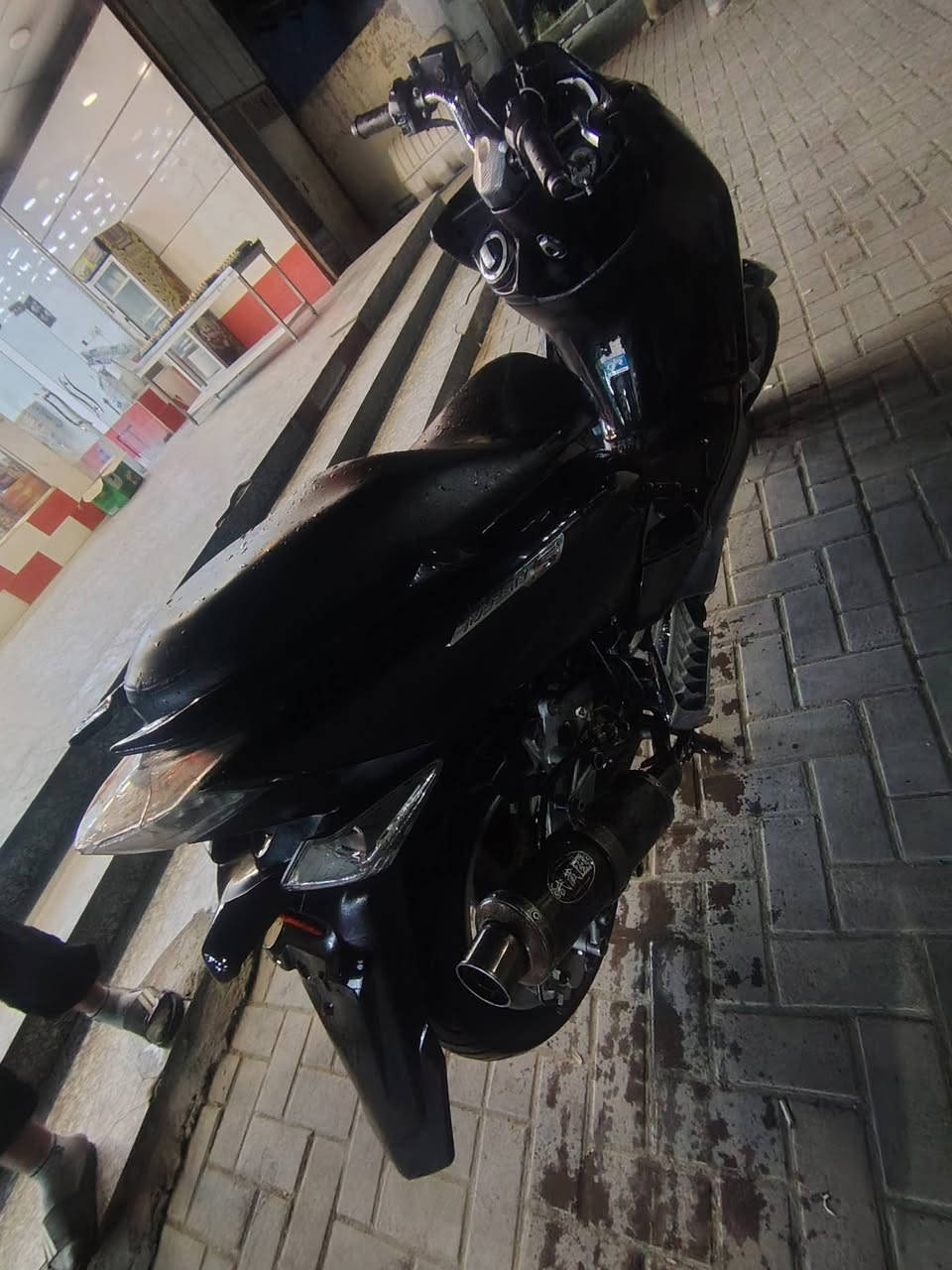 السلام وعليكم ماجسته اس دراجة جديدة مكفولة كفالة عامة السعر مليون و ٥٠ وبيهة مجال بسيط العنوان الدورة الهاتف ***********
