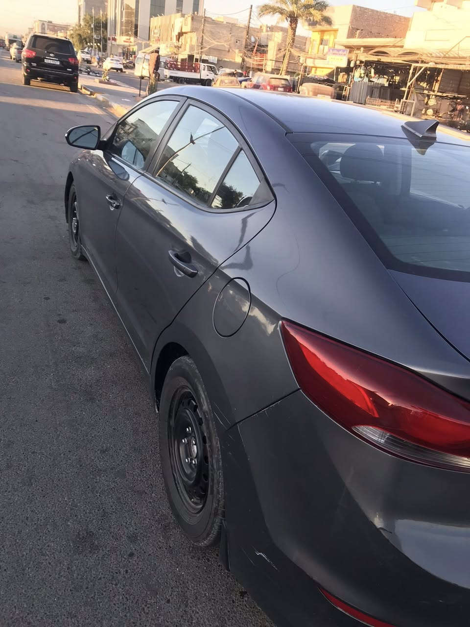 الانترا للبيع موديل 2018 فول سيارة فتحة بصمة تدفئة تبريد كشنات سنوية هزة جديدة مكاني بغداد حي العامل ***********
