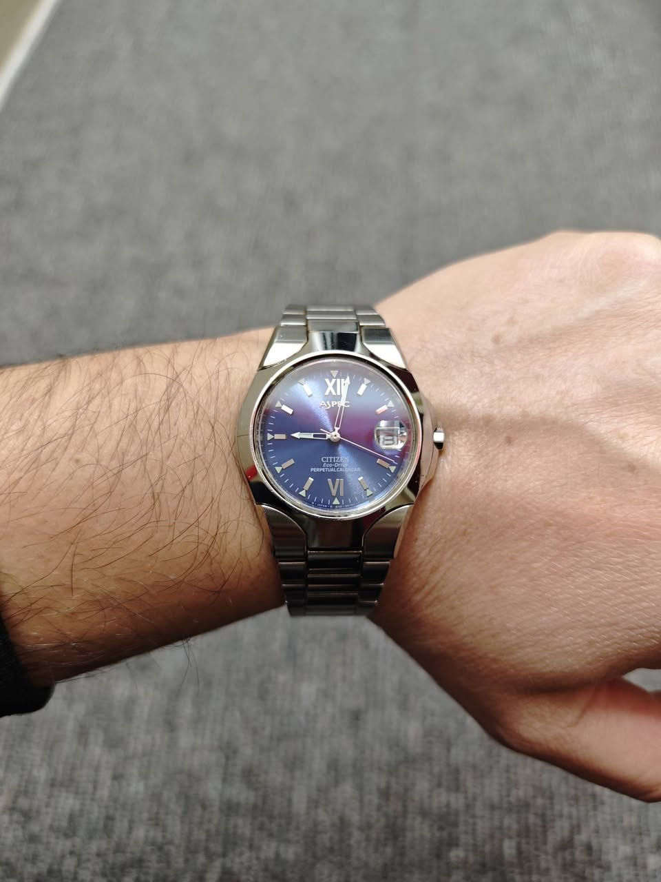 ساعە ستزن یابانی اصلی للبیع. ایكو درایف. منفذ یومی. ستنلس ستیل بالكامل. قطر 37. ساعە لوک. شغال مضبوط. سعر 70 الف.


**إذا كنت صاحب هذا الإعلان وتريد حذفه لأي سبب، رجاءا أرسل رسالة إلى الدعم الفني**