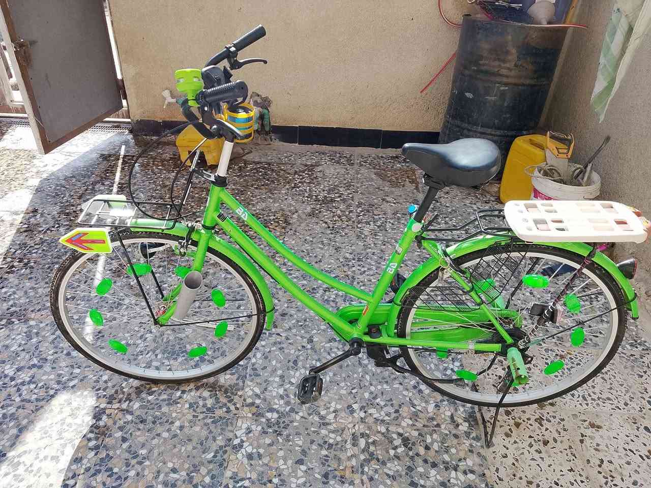 اسلام عليكم بايسكل للبيع الشركه BD النضافه 98٪ حجم 26 صارله ثلاثه أشهر من طلعته من  المعرض دفتر الوكاله وياه السعر 220وبي مجال للشراي العنوان كربلاة البزل الثاني رقم الهاتف ***********
