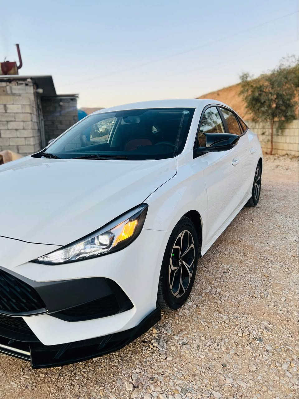 Mg gt 2025گير عادي 
كاميرة حةساس 
بةسمة 
يةدة بةسمة 
شاشة ئةكتيف  
تةعديل سورعة 
زؤر مواسةفاتي تر 
رةقةم بؤ رةقةم هجي پيوة نية
تةنيا ٩ هةزار km رؤيشتووة 
سيرفسي كاملي بؤ كراوة تازة رؤني گؤراوة 
جوانكاريوو كةمالياتوو گاعي بؤ بةستراوة 
نرخي 98,50 نيوو خةلاس دةبيت كؤتاي 
شوين كؤية رةقةم موبايل *********** كويسينجاك, أربيل
