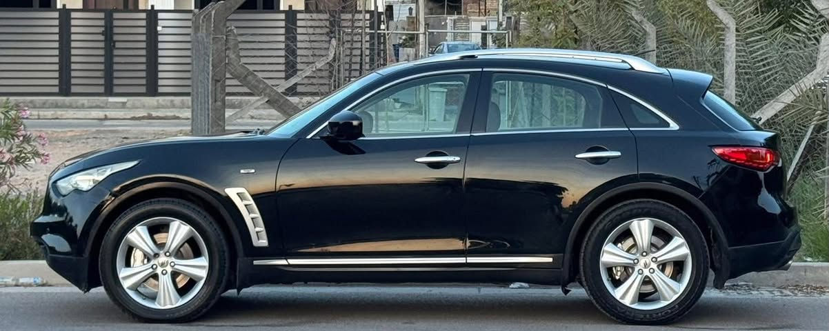 سلام عليكم
انفنتيfx3 5    2009 خليجيه (سعودي )اعلى فئه محرك 6 سلندر 3500 مكفوله بلادي كير بلادي 

رقم شمالي جديد شرط التحويل 

موصفات فول 

فتحه سقف بصمه تشغيل ابواب بصمه جنطه شفط دفع رباعي 4WD

كشنات جلد 

كراسي كهرباء خزن ميموري تدفئه وتبريد الاماميه تبريد قطعتين ثلج 

شفتات ستيرن 

اشايري مري ومري قلاب 

دبل كزوز بجم زنون 

المكان بغداد العبيدي شارع عشرين 

رقم *********** 

السعر 118 وبيها مجال
