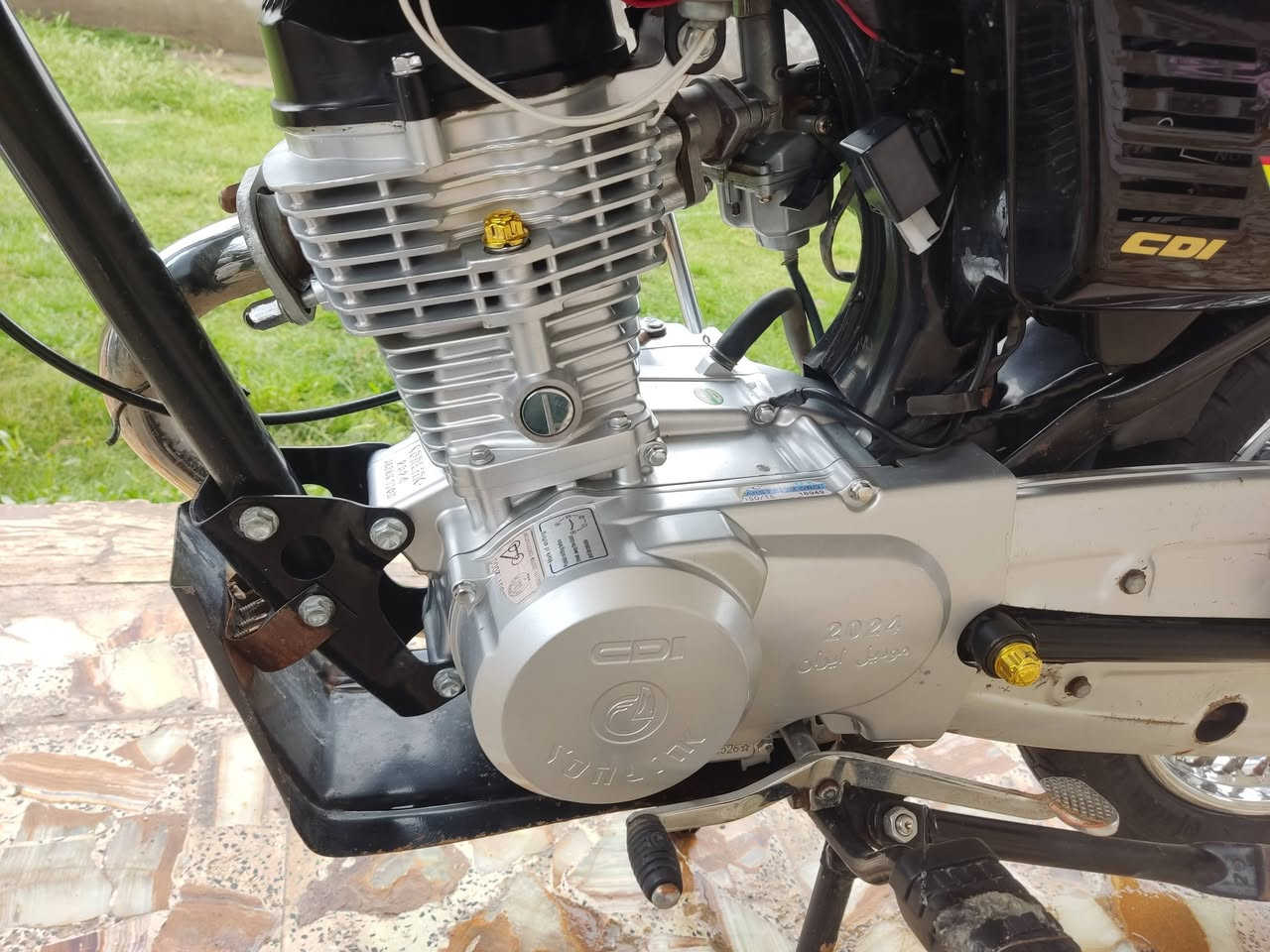 سلام عليكم شباب تايكر سونك. موديل 2024نضافه فول اوراق كامله ما مفتوحه مكفوله من التاير للتاير كهربائياتهه شغاله كلهه مكاني حله محاويل


**إذا كنت صاحب هذا الإعلان وتريد حذفه لأي سبب، رجاءا أرسل رسالة إلى الدعم الفني**