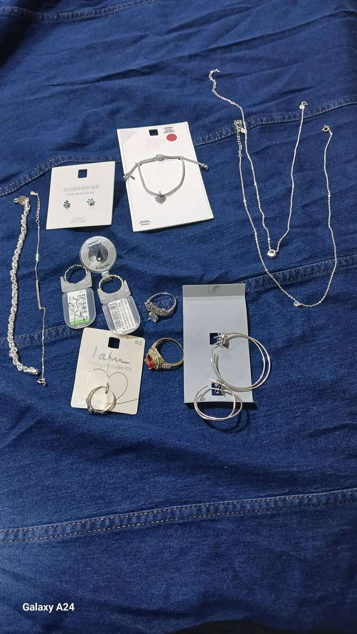 فضه مختوم شلعه كامله انطي سعر وبالعافيه


**إذا كنت صاحب هذا الإعلان وتريد حذفه لأي سبب، رجاءا أرسل رسالة إلى الدعم الفني**