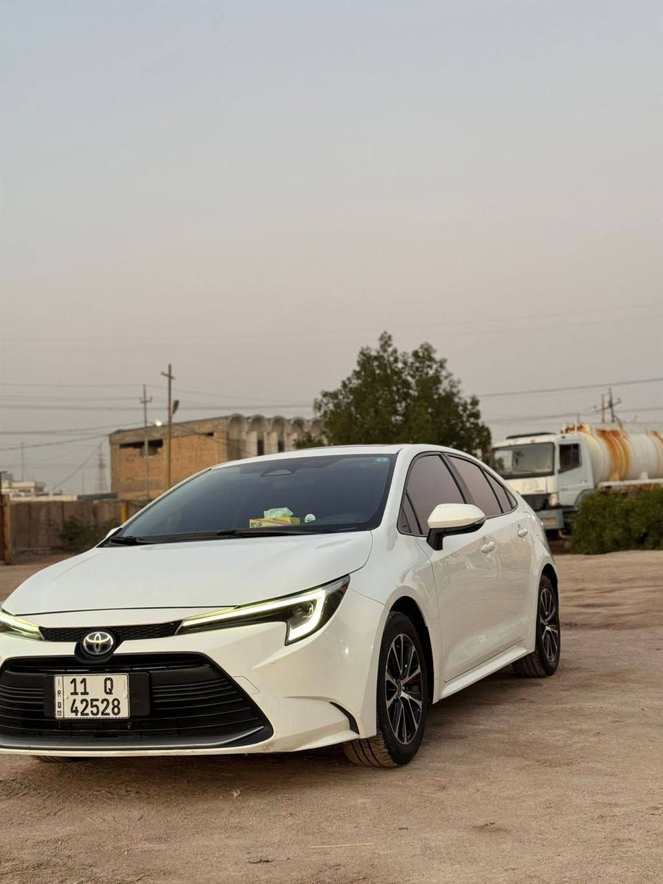 كورلا هايبرد 2024 شكل الامريكي  فول للاخير  ماشيه 50 الف رقم بغداد الإنكليزي   
مكفوله كفاله عامه ماعده هاي البارد ومسحوب كارت وشخط بلباب
بصمة عدد 
فتحة سقف 
رادار 
تحذير عند خروج عن المسار 
مثبت سرعة 
اكواب حار بارد 
قيادة ذاتية 
بريك ذاتي عند حاجة 
وضعيات قيادة 3
زر EV 
اوتو هولد 
هند بريك ذكي بصمة 
 فول تحكمات ستيرن 
شاشة كبيرة كار بلي +حاكية 
ويل كب تيوتا 
بك لايت لد اضواء زينون +كشافات زينون 
شاشة عدادات دجتل 
اشاير مري 
تبريد قطعتين ثلج ❄️ 
منافذ طاقة بل خلف  وبل امام 
زر اوتو لايت عالي 
اربع جام اوتو 
داخل بلادي اسود
أناره داخلية لد 
دخول ذكي بدون مفتاح للبيع او امراوس ***********
