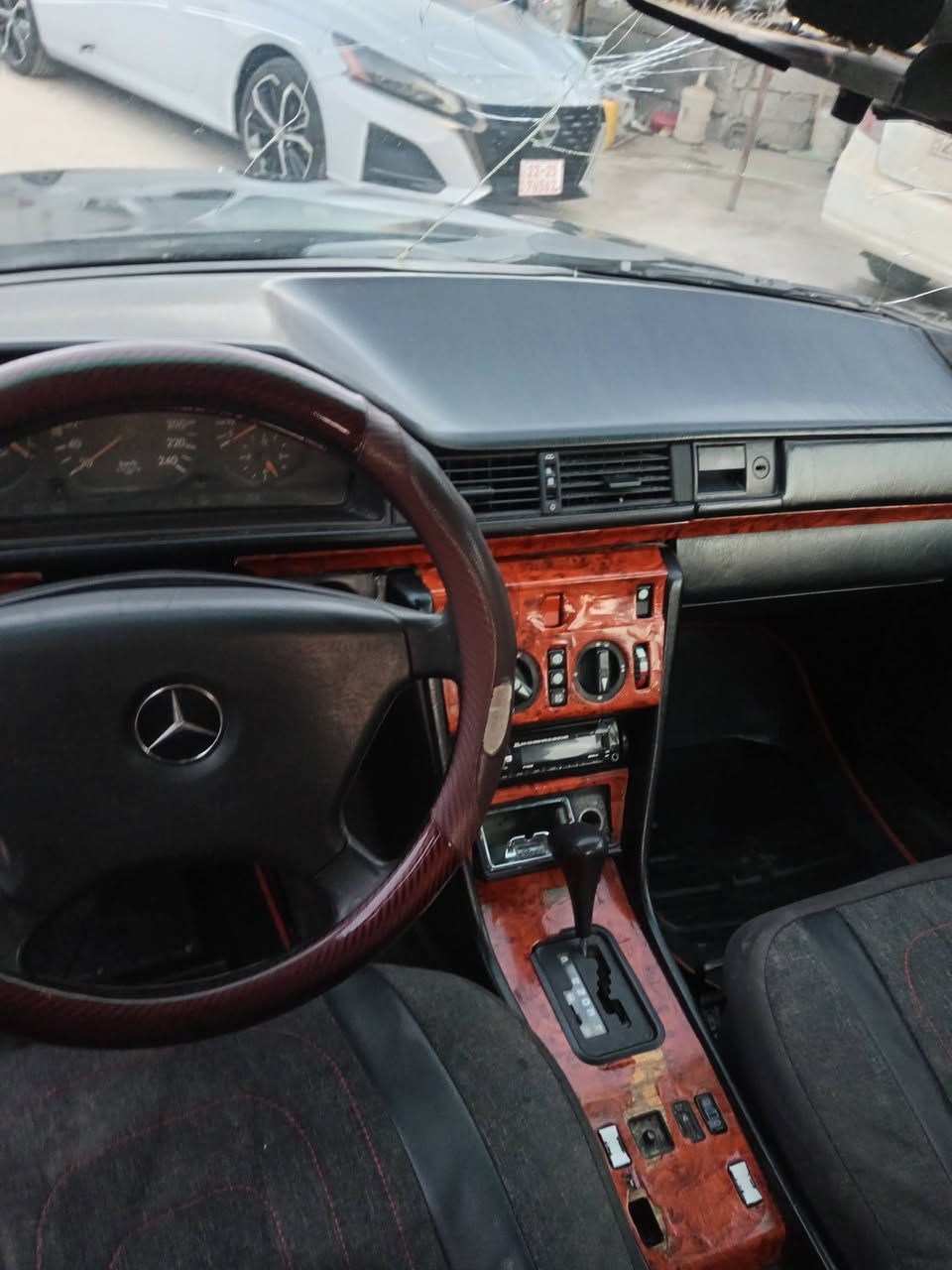 سلام عليكم
مرسدس دب موديل 91 بغداد
ياباني مكينه بطه 3000 سياره خير من الله
بدون نقص مكان ديالى المقدادية
س 55بيها مجال
اتصال ***********
