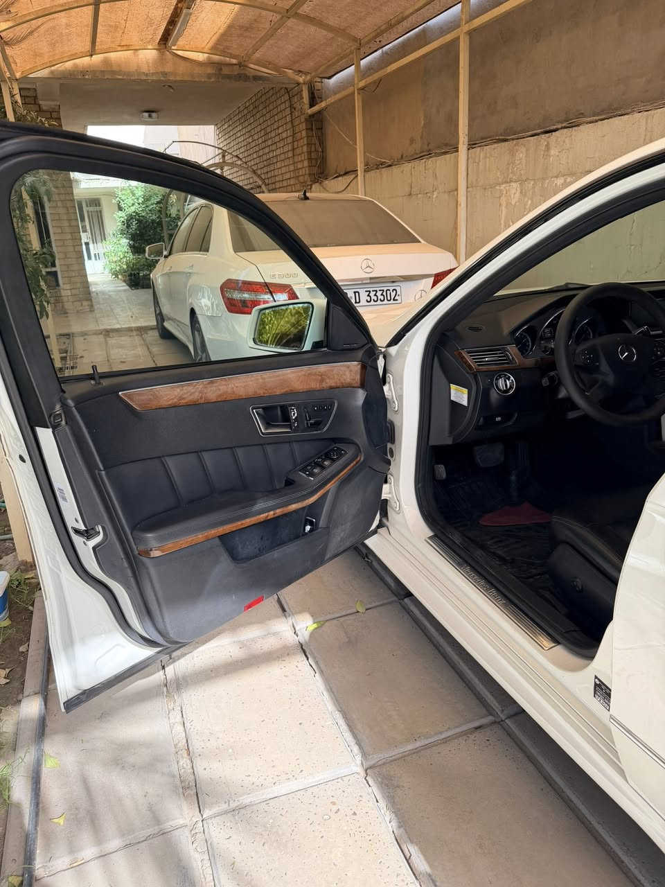 السلام عليكم حبايب
Mercedes-Benz E350 
2012
الضرر بنيد اجة مصبوغ من المانيا بدون معجون 
وبارد بس نص الداير مال  جاملغ الخلفي اليمنة 
ماشية 120 الف 
المواصفات:
شاشه كبيرة
ماوس شاشة
كشنات كهرباء
كشنات خزن
حزام امان كهرباء
تركشن تزحلق
ابواب ترحيب شعار مارسيدس
كير مثبت سرعه
داخل اسود مع تطعيم صاج
سماعات هارمن
اناره محيطيه داخليه بلادي
مري كهرباء
كاميره خلفيه دوارة
دعاميات AMG اصلي
دوس AMG اصلي  
كير مكينه تبريد صدر حدادية كلة جاهز
ادامه منضومه محرك
ادامه منضومه كاملة فلاتر وكير 
*********** 
السعر 200 وبيه مجال ان شاء الله
