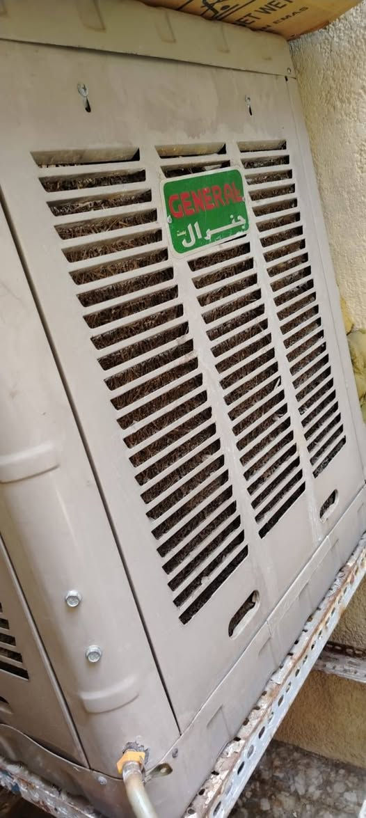 طباخ كريازي خمس عيون ٢٢٥
مبرده استخدام موسم واحد جنرال ١٢٥ 
ميز طعام أربع كراسي  ٦٠ يتكبر ويتصغر 
غرفه نوم جديده تسكام توصا نضيفه جداا حفر زغرفه مسوينها ٣ملايين نهايته مليونين وربع مكانهه الدوره مكلفه بالنشر الاتصال على الرقم***********. ***********
