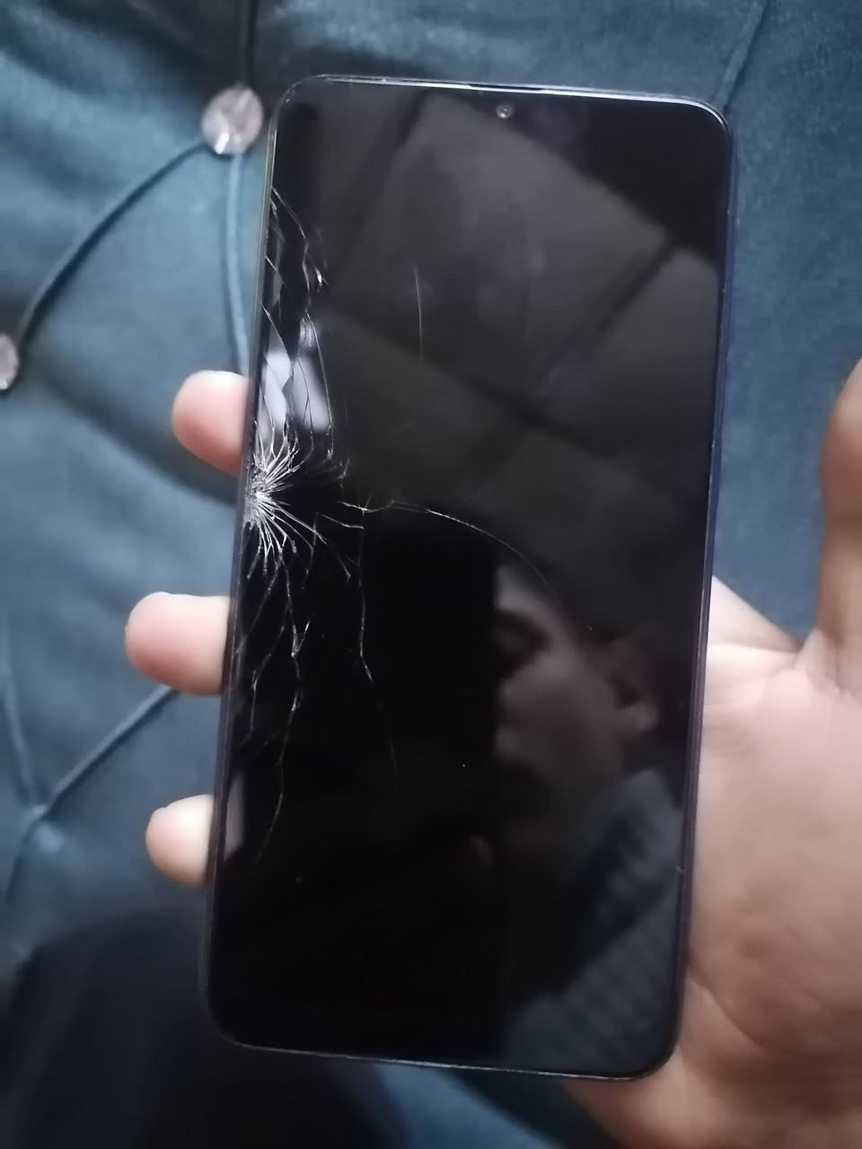 السلام عليكم موبايل اي 10 ذاكره 32 والرام3تعال خاص عنوان حي القاهرة قرب ماركت  سعر 25بي مجال


**إذا كنت صاحب هذا الإعلان وتريد حذفه لأي سبب، رجاءا أرسل رسالة إلى الدعم الفني**