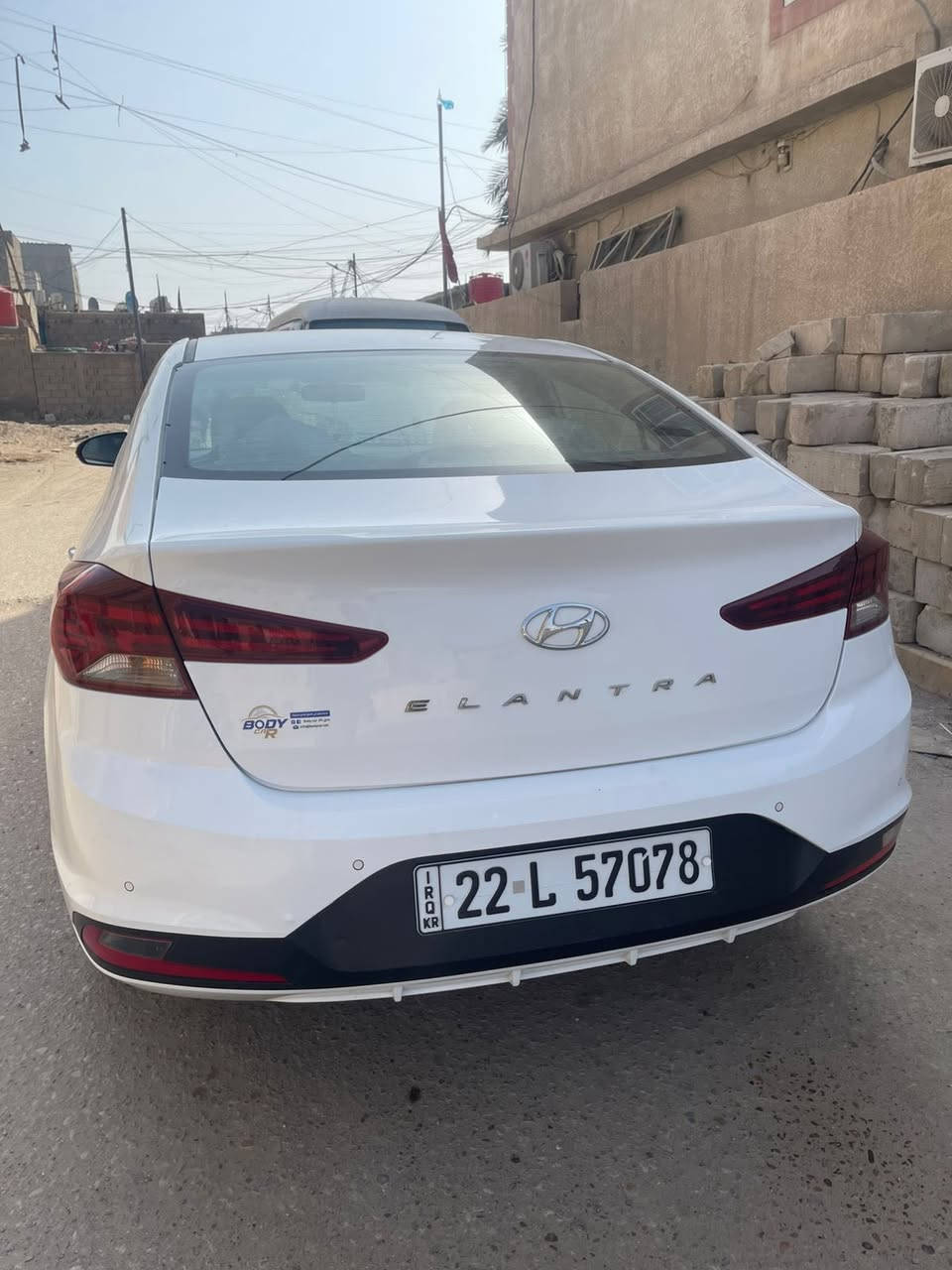 سلام عليكم سيارة النترة خليجي موديل 2020 السياره بيها حالوب خفيف وبيها رشات صبغ بلدوسه مال العبري وبيها بارد بلجاملغ مال السايق باردها كلش قليل والباقي شوف العين مكينه 2000 دوش مكينه كير حدادية كفاله ماشيه 61 الف حقيقي سويج موبصمه ومكاني بلبصرة المطيحة خلص جامعة الفرقدين واتساب ***********
