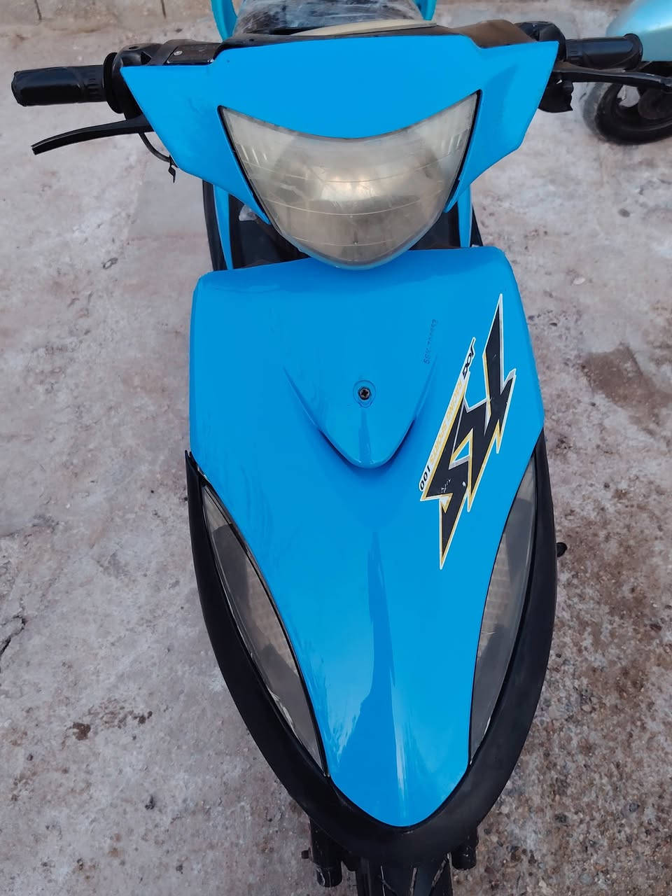 سلام عليكم دراجه ماكس عدله للبيع دراجه حلوه او نضيفه شوفت عينكم دراجه خير من الله كلش نضيفه صالنصه رياضي بوشه49 بلادي دراجه كلش حلوه مكاني كربلا لحسينيه بل عطيشي ول عده اي ستفسار اي خابرني رقم/***********
