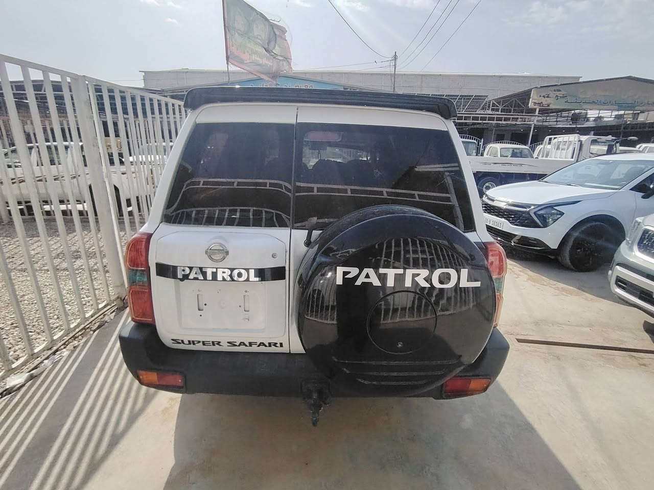 بترول 2008 سياره جديده مال مزاد محركة تبريد تخم تاير باتري سياره جديده سعر 105 رقم***********
