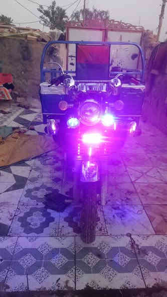 مكانه بل ديوانيه قضاء شاميه رقم ***********سعر 2500 بيه مجال
