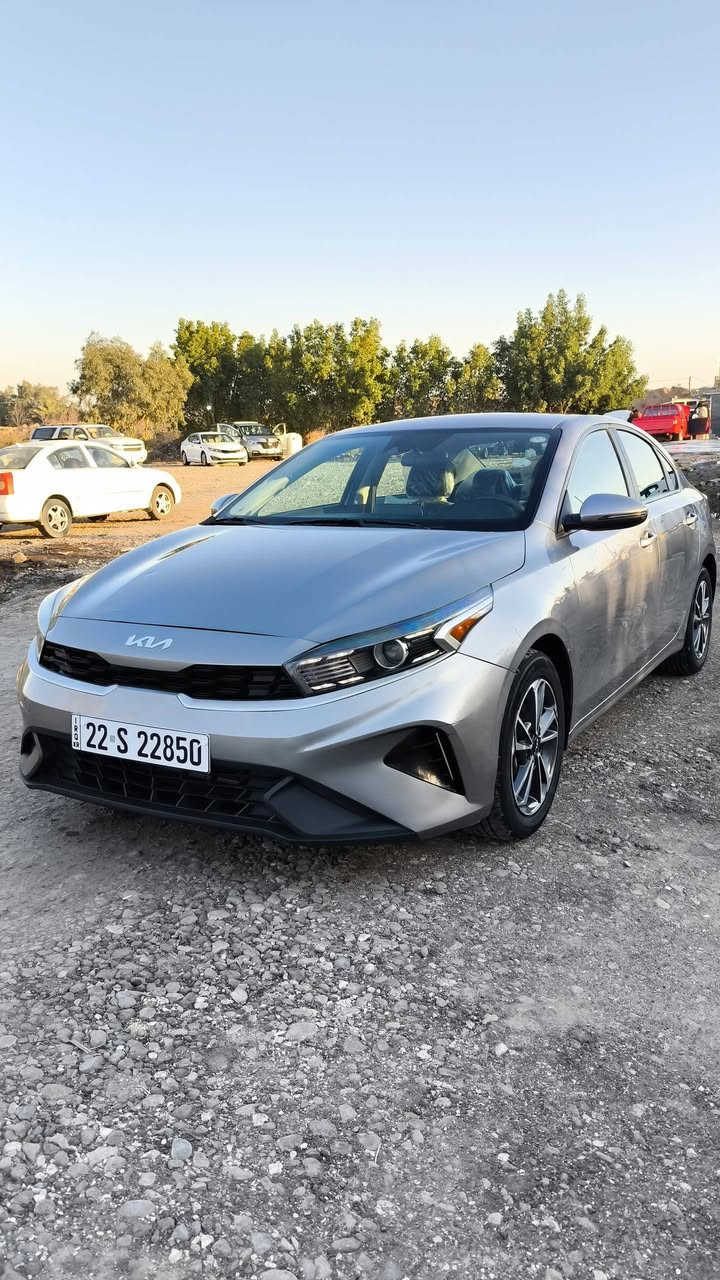 🛑🛑فورتي2024. للبيع 
⭕️⭕️السعر 158

🛑🛑المحرك2000 دوش 

صور الحدث بل منشور  جاملغ الخلفي اكلير من امريكه ول جاملغ امامي فتح 
ماشيه 40 الف ميل
رقم أربيل بسمي اني رقمته 
مواصفات نص فول
تحكم ستيرن جهتين
رادار امامي خلفي
تحديد مسار
شاشه كار بلي
3 وضعيات قياده 
نورمال وسمارت وسبورت

✅تبريد شرط ثلج
✅تخم تاير 
مكاني واسط 
***********📱
