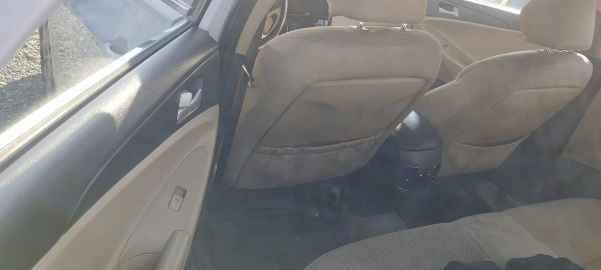 سوناتا 2013 خليجي محرك دوش 24 مفتوح 
السيارة تبريد قطعتين مري شفط اشاير بالمري  كشنات كهرب شفتات ستيرن تحكمات اطارات جديد محرك شرط كير شرط تدفئة تبريد طخم كله جديد سنوية وارقام كوبون كله جديد
بيهة مكانين هيج بارد وبالسقف اربع اصابع معجون اثر حجرة ومبخوخ شبر هيج 
مكانهة موصل برطلة 
ينفع مراوس حسب القناعة
***********
*********** موصل, نينوى
