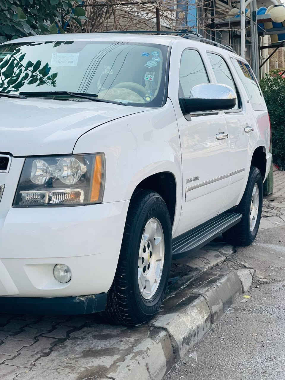 من رخصة صاحب الكروب
شوفرليت تاهو LTZ  موديل 2009 أربيل بسمي سنويه لل ٣١ فول موصفات فتحه تحكم ستيرن كشنات كهرباء مكينه جديده تخم تاير تبريد جديد 
السعر ٢١٠  وبيها مجال او مراوس بأوباما    رقم صاحب السياره 
***********  مكان السياره ميسان
