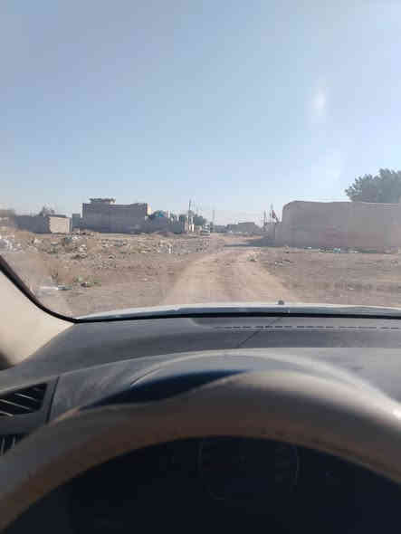 قطعه أرض للبيع قرب ابو شيماء الحجام ٢٥٠ متر كهرباء وشارع وبسعر مناسب ٣٥٠٠ اتصل ***********
