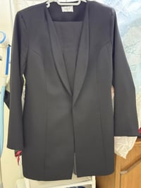 سترة+بنطرون • مقاس 42 • اسود