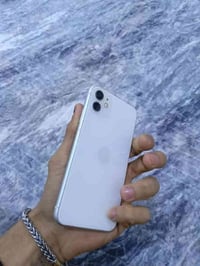 11 كامرتين جهاز نضيف  فقط بطاريه مبدل 100 ذاكره 64 كامرات ٫ صوت ٫ سيم ...