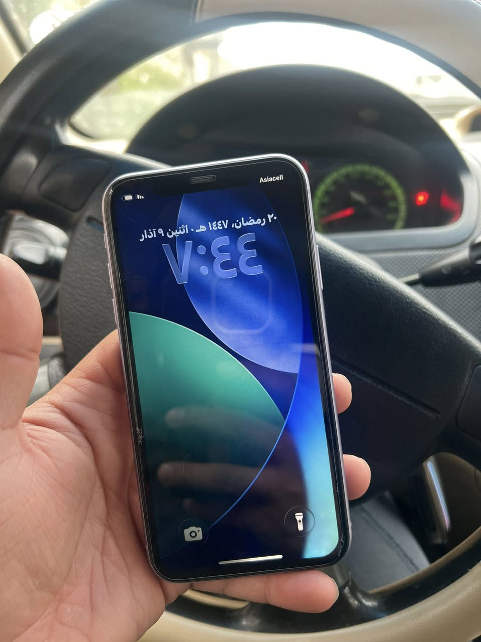 ١١عادي 
ذاكره ١٢٨ 
مبدل شاشه اصليه بس بيها شويه رطوبه من جوا ما تبين كدام عينك 
بطاريه اصلي 70 
السعر ١٦٠
‏***********
