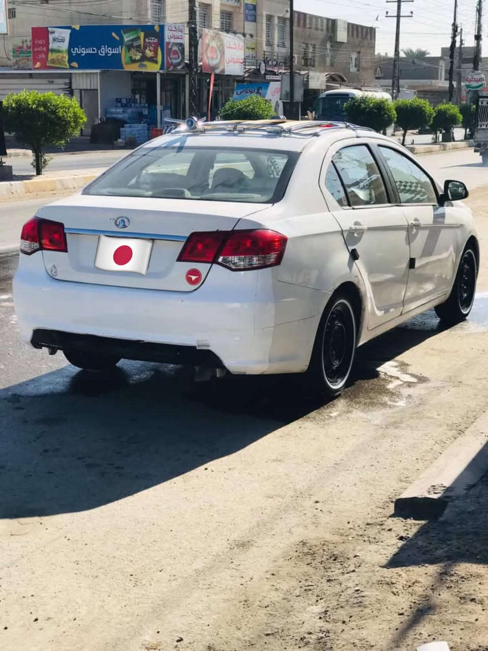 السلام عليكم فولكس للبيع ٢٠١١رقم بغداد الماني سنويه ٢٠٢٩ سياره خير من الله مكينه كورله كير عادي تبريد ثلج تخم تاير خط ابيض جديد صدر جديد منضومه غاز سياره ترايها وين متريد السياره كبل للشارع مابيها اي نقص السعر ٥٧وبيها مجال مكان السياره بغداد بسمايه قريه ١٠ رقم الهاتف ***********
