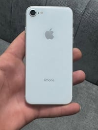 آيفون ٨ • نضيف • بطارية ٨٥