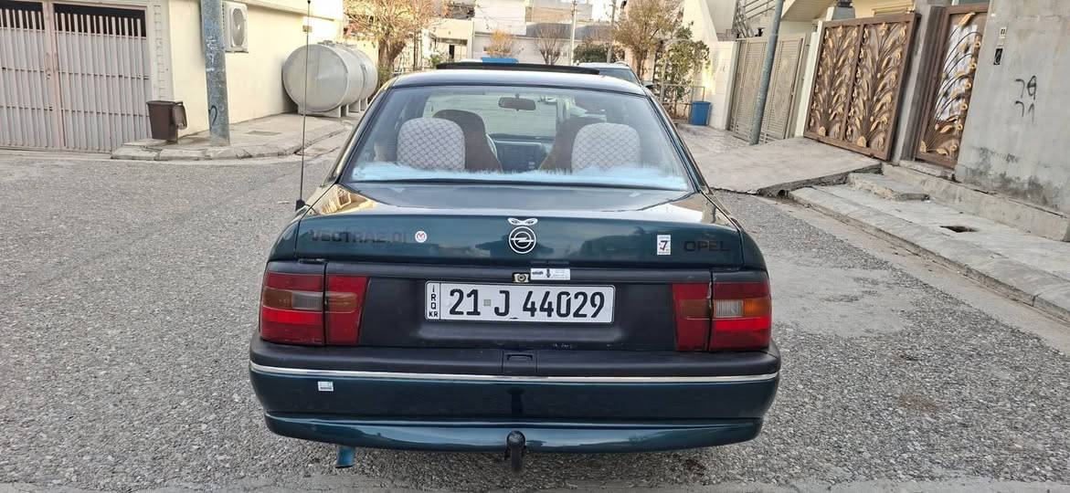 ***********....***********
شوێن: چەمچە ماڵ   نرخ: ٤٧
اۆپڵ  مۆدێل ٩٥ مەکینە ٢٠ گێڕعادی.
سەنەوی تا ٢٠٣٠ تازەیە.
بێدەعم و بێخیاس
کلێر عام بۆجوانی
هیلال و دۆسەی بیلادە.
سەقف سڵایت.
گێڕ و مەکینە و تاقم پێشی بەشەرتە.
ماڵ دۆست و بێعەیب. السليمانية, العراق
