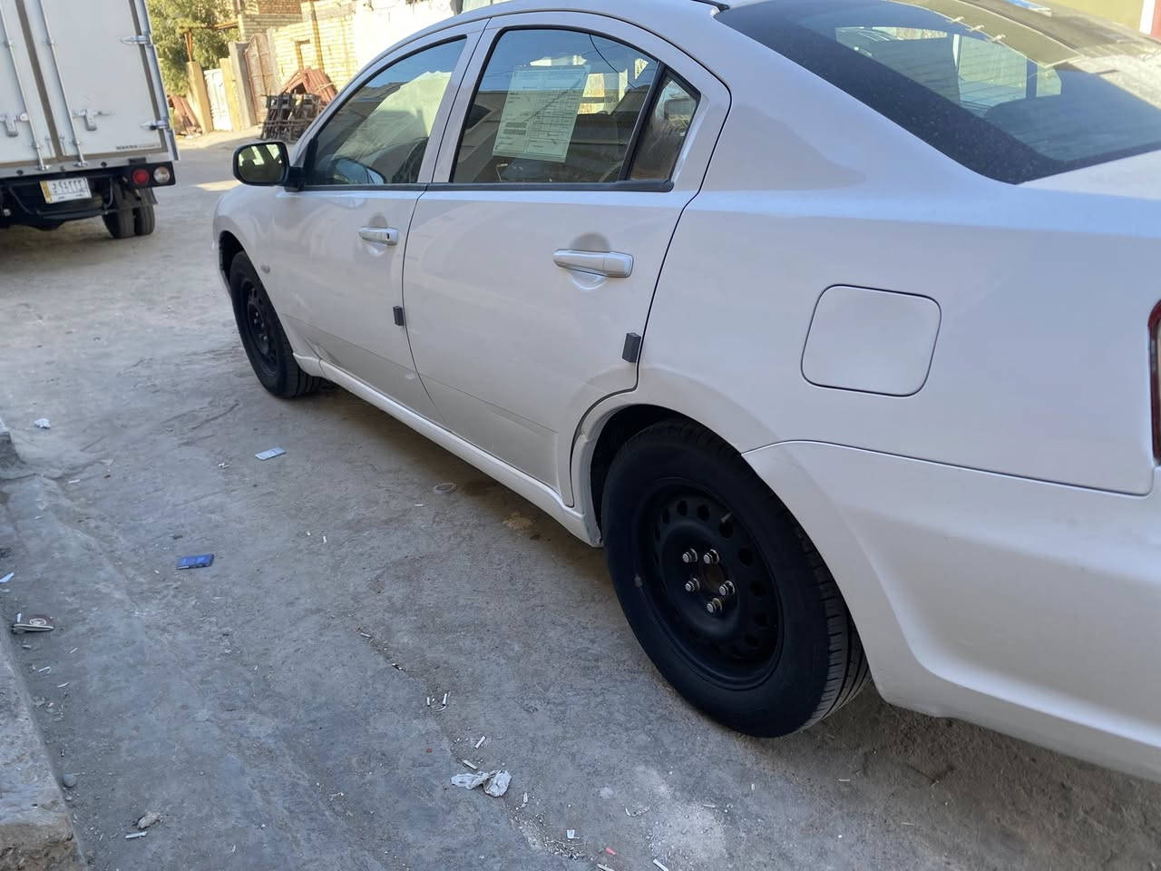 سلام عليكم ميسيبوشي كلنت موديل 2011بسم شريكت لقواس ماعليه حجز سياره جديده كير مكينه تبريد كهرباءيات صدر كله مكفول ابيع واقع حال رقم الماني سنويه عضم مكان بغداد سعره 50 🙏***********
