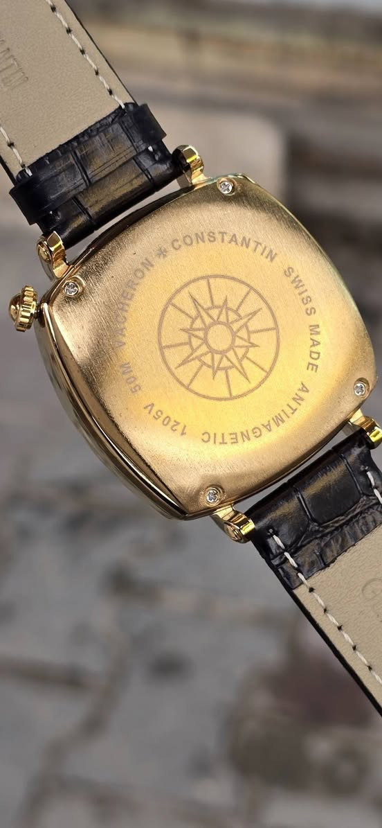 فاشيرون  قسطنطين  سويس ميد
قطعه مال امزون تحفه 
معدن ستانلس ستيل مع  الذهب الاحمر 
مينع مصنوعه من النانو سيراميك 
منفذ شهري 
مختم من  كل مكان 
زجاج زفير مقاوم للخدش والكسر 
السعر ٣٠ الف على اول تم


**إذا كنت صاحب هذا الإعلان وتريد حذفه لأي سبب، رجاءا أرسل رسالة إلى الدعم الفني**