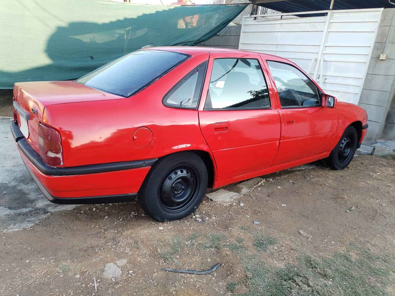 يالله فكترا للبيع مديل ٩٥ محرك ١٦٠٠ لا تبخير ولا تنقيص حداديه جديده كهربايات كله شغاله ماعايزه كلشي تخم تاير جديد تخم ويل مكاني بابل شارع ٨٠ لسعر((( ٢٧))) وبيه مجال لشراي يتصل غير متواجد عل نت ***********
