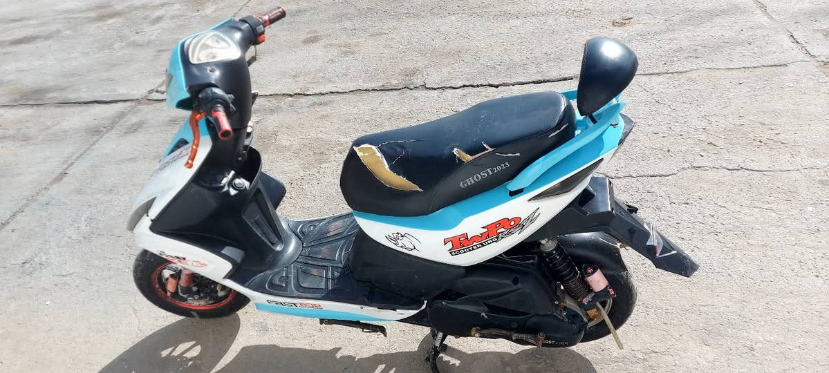 سلام عليكم ماكس مضلع  مكينه امتياز ياباني ناعمه كلش مامفتوحه ابد ولا طابه مصلح اكفله على ايدي مكفوله من كلشي موديل 2023 سلف هندر كهربائيات كله شلع شغاله مناقصه شي  قفل جنطه قفل ستيرن شغالات فقط كلجاته تعبانه  شلعه ضعيفه بس معدل تمشي اشاير لايت عالي ناصي كله شغال للبيع 400وبيه مجال او مراوس حسب القناعه مكاني حله الدراجه على وضع الشركه لسه  ***********
