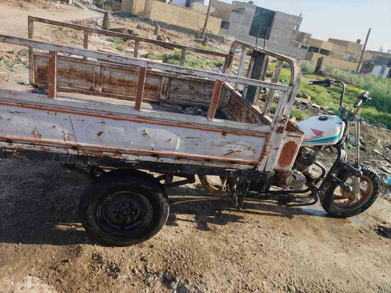 ستوته كلك مكفوله بيه بليته ورقم شاصي مكان حله ***********
