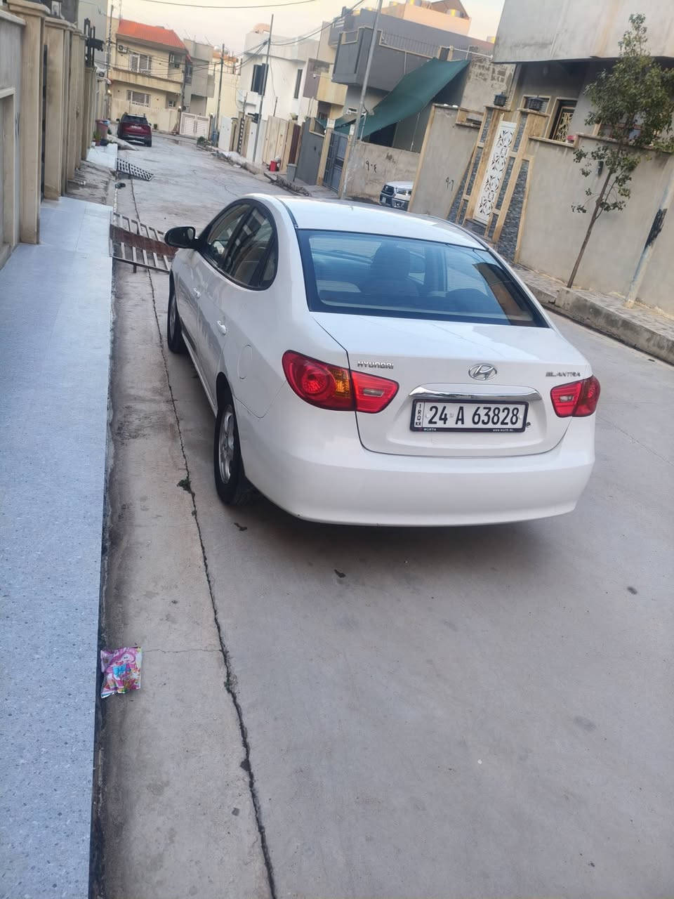 الانترا 2010 دهوك ضرر جاملغ أمامي بخ بدون دواخل وكارت يم قبغ البانزين توماتيك كابون موجود ***********
