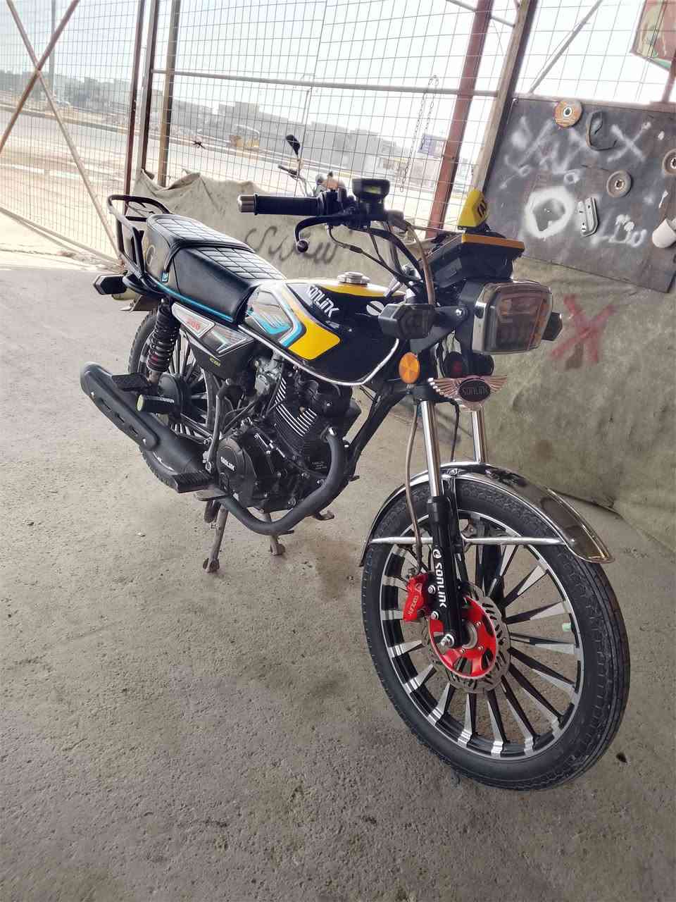 سلام عليكم سيفان 25 كفالة عامة 1على1
دراجة جديدة اخت الزيرو 

السعر ٦٨٥ وبيهة مجال حك جيتك ♥️ 

للتواصل ***********

مكاني ديالى الخالص هبهب ♥️ 

جوة السوك أبيع
