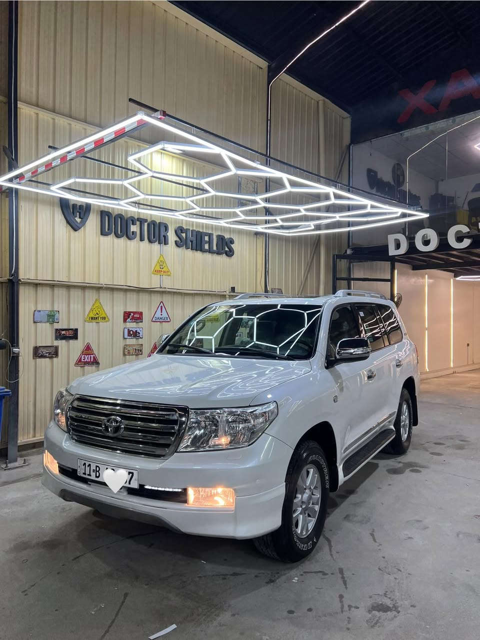 سلام عليكم. لاندكروز 2011 ستينيه مكفوله كفاله عامه من الصبغ و بارد و تبديل ماشيه ١١٤ الف حقيقي رقم بغداد سياره كامله من كلشي حداديه تخم تاير مكان سياره ناصريه السعر 345 وبيه مجال للشراي. للاستفسار ***********
