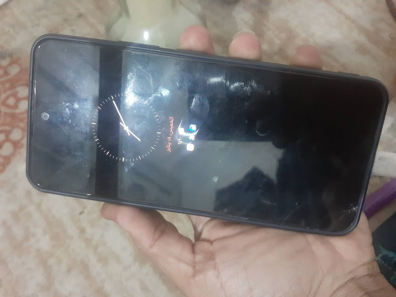 هوت ٥٠برو مكفول من عطل ٢٥٦ ذاكره  ببجي ٦٠ 
سعره ١٢٥ بيه فقط كسر خفيف موضح بشاشه
***********
