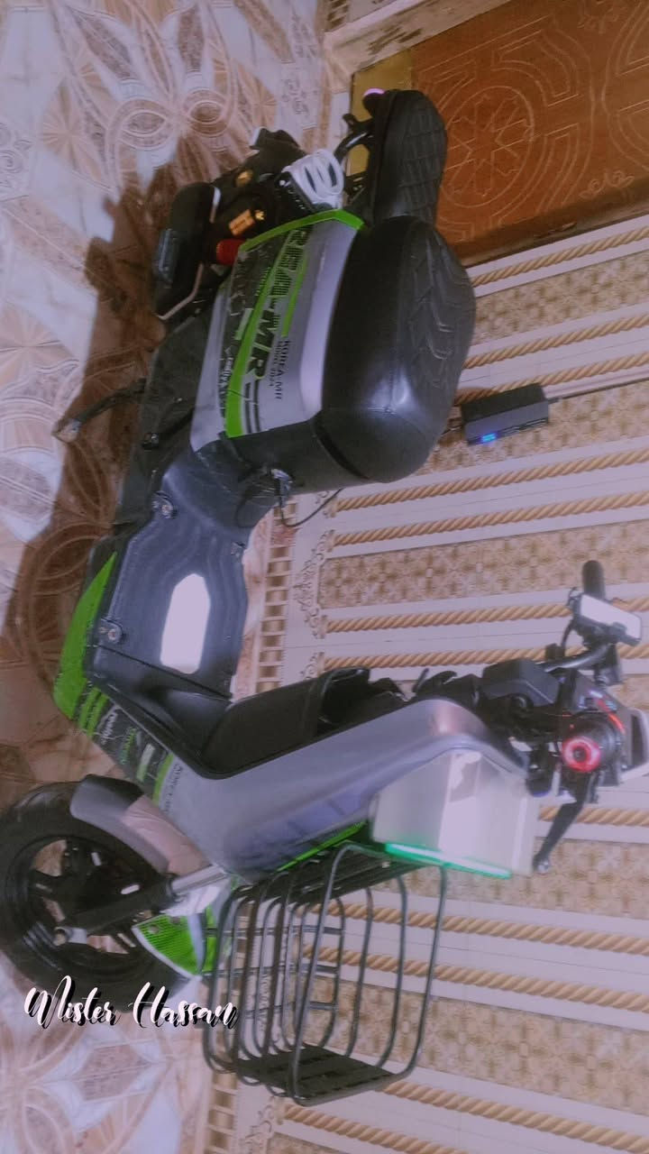 دراجه شحن R7خمس بطاريات الوحده 16امبير المكان البصره شط العرب  موديل الدراجه 2024السعرخاص رقم الهاتف ***********
