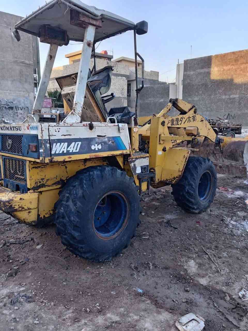 للبيع شفل كوماتسو حجم 40  ياباني 4 سلندرميكانيكي ثكيل وخفيف الشفل كامل اي نقص مابي من كلشي(بدون أرقام أدوات يعني حديده )السعر 65 ورقه وبي مجال العنوان بغداد البياع استفسار أكثر اتصل ***********
