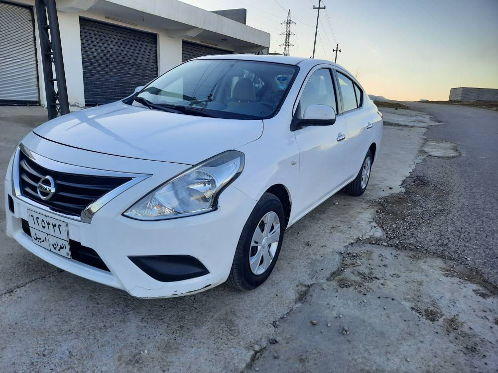 نیسان سنی مۆدیل 2020 یەدە نیکل دەبل گێچ شەریکەی ئێرە.تەنها نیودەرگای سایەقی بۆیاغە. سێ تعدیلی بچوکی هەیە.سیارەکە 55کم رۆیشتووە.سەنەوی نوێیە تحویل غەرامەی بەشەرت 355هەزار غەرامەی لەسەرە دوای معامەلە ئەیگێرمەوە.نرخ 108$معامەلە شوێن شقلاوە بۆزانیاری زیاتر پەیوەندی بکە 
***********
*********** شقلاوة, أربيل
