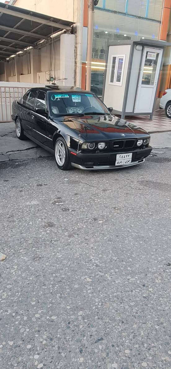 زاخو
BMW
525
1994
فول فول
غرامة 220 هزار
سعر68
***********
