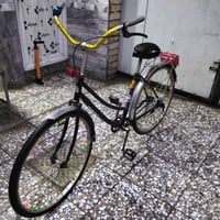 بايسكل بناتي للبيع حجم 27 نظيف مابي أي نقص السعر 80 وبي مجال العنوان ب...