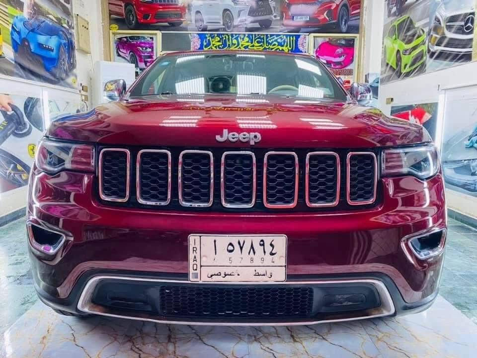 السلام عليكم جيب لمتتد 2017 وارد امريكي حادثها موضح بالصور وبيها ايرباك ستيرن وبيها شخط بالباب خلف الصدر شبر وشويه رقم واسط ب اسمي ماشية 92الف مايل
المواصفات 
تحكم ستيرن جهتين ، شفتات بالستيرن ،شاشة كبيرة، تدفئة تبريد بالكشنات، كشن كهربائي ، مري قلاب ، حساسات خلفية ،كاميره خلفية، جنطة كهرباء،جنطة شفط ،اشاير بالمري، كشنات جلد ، اربع وضعيات قيادة، خزن ميموري،بانوراما،فورويل
السعر على الخاص 
مكاني واسط الكوت للاستفسار خاص او على الرقم *********** السعر ٢٢٥ وبية مجال بسيط
