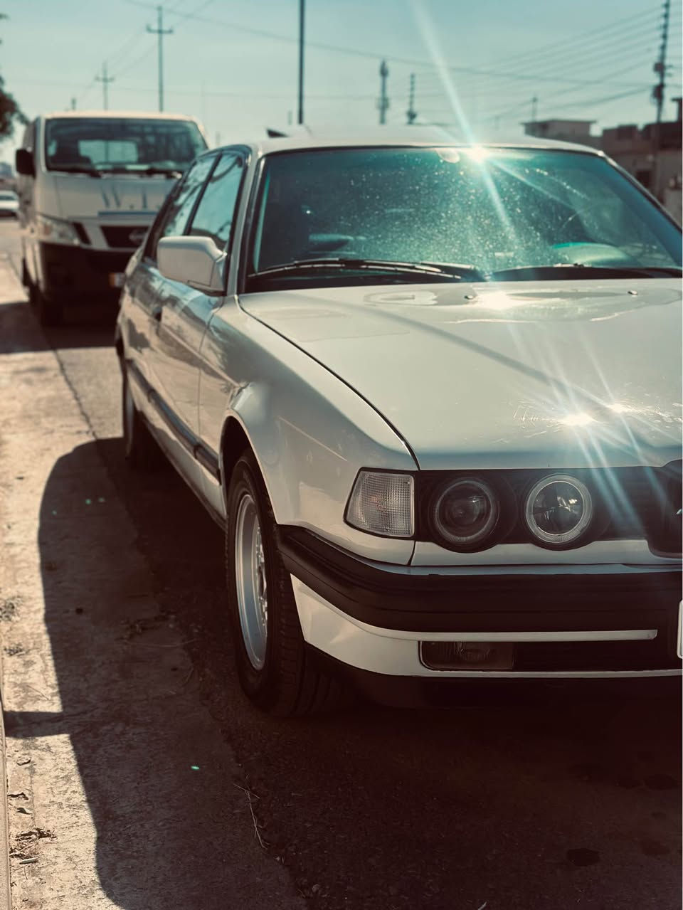 ي ام دبليو 730 موديل 1994 سيارة مصبوغة جمالية وجاهزة مابيها اي نقص تبريد ثلج حدادة جديدة
السعر 60 مكاني بصرة *********** البصرة, العراق
