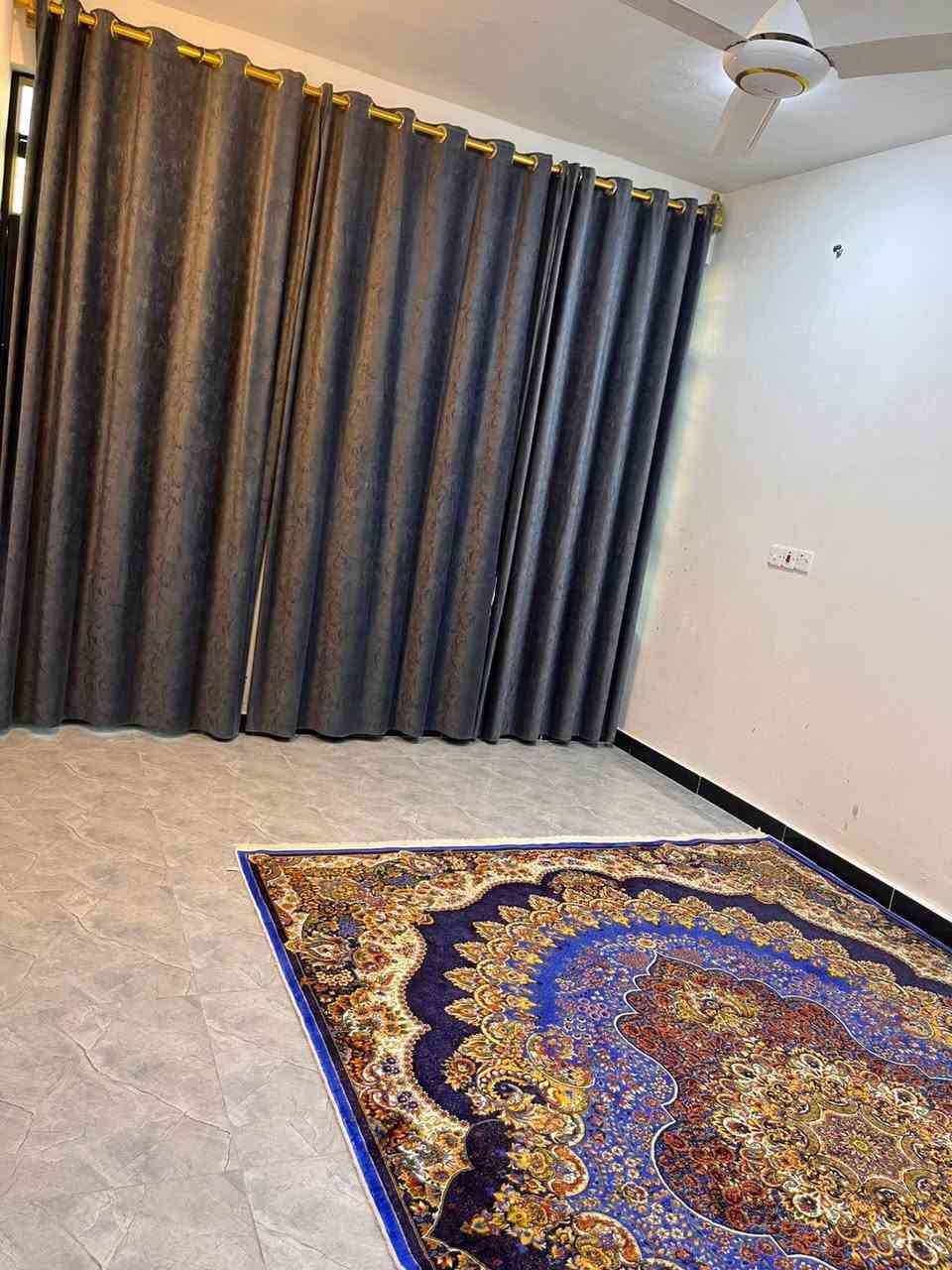 سلام عليكم
بيت 100 متر 5*20 للبيع
بناء 2025 غرفتين نوم كراج استقبال صالة 3 حمامات الكمالية كاع ابو رشاد زراعي سند 25 
للاستفسار 
***********
