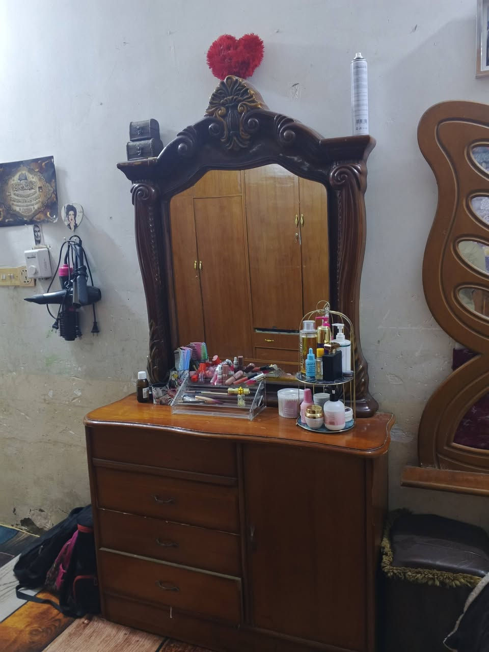 السلام عليكم غراض لبيع لتصال ***********
