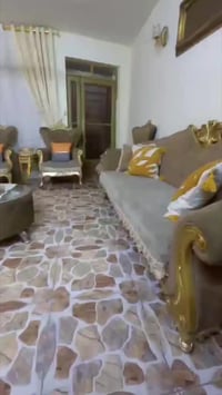 خشب زان • عشر مقاعد • الدوره