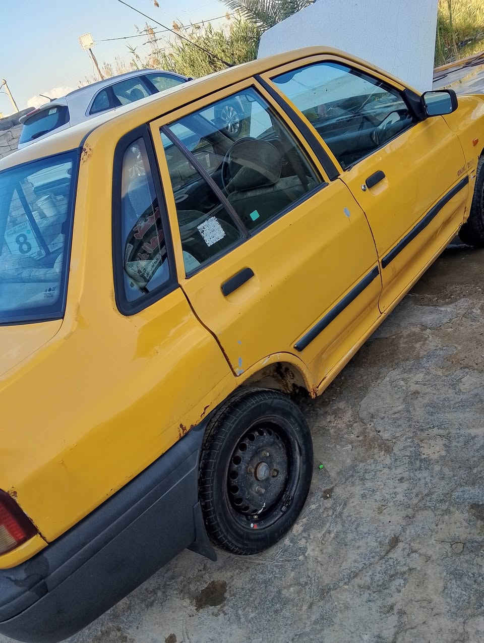 سلام عليكم سايبه موديل 11سياره مكفوله من شاصي ومحرك وكير سياره حلوه هيه وغرامات مصفره 
سعر 22/وبيه مجال مكان سياره بغداد قرب مرور الحسينيه 
***********
